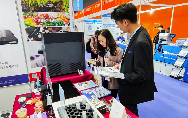 微波消解儀、智能石墨消解儀和實(shí)驗(yàn)電熱板