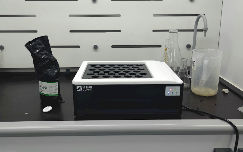 智能石墨消解儀的防腐設(shè)計(jì)有哪些？從材質(zhì)到結(jié)構(gòu)的全面防護(hù)